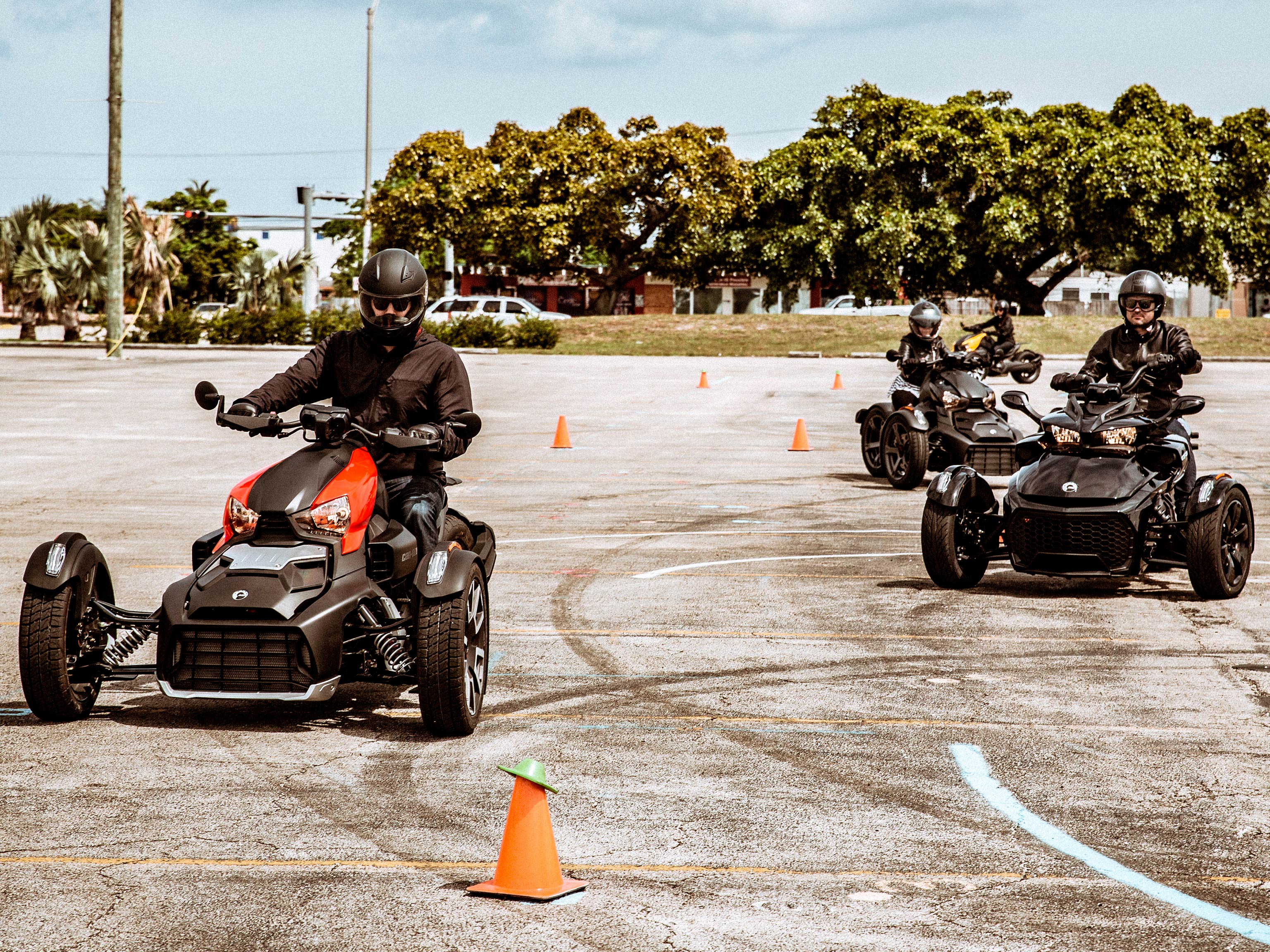 3-wheel Riders leaning the basics on a training course